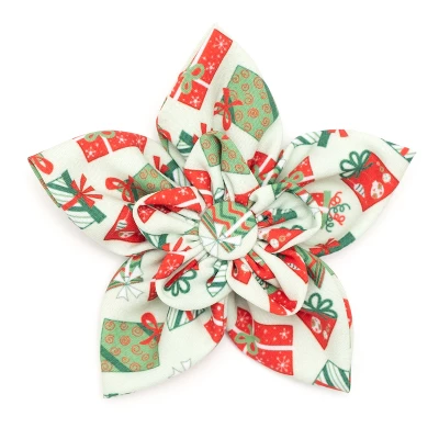 The Worthy Dog Presents Flower - Adjustable Pet Collar Accessory 3 The Worthy Dog Presents Flower - Adjustable Pet Collar Accessory - Image 3