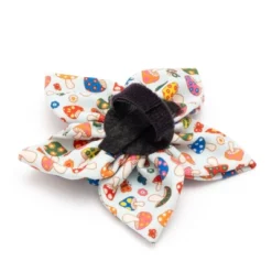 The Worthy Dog Mushrooms Flower - Adjustable Pet Accessory